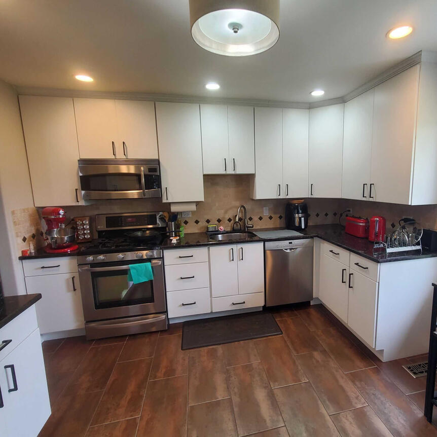 Kitchen 3 After Cabinet Refacing.